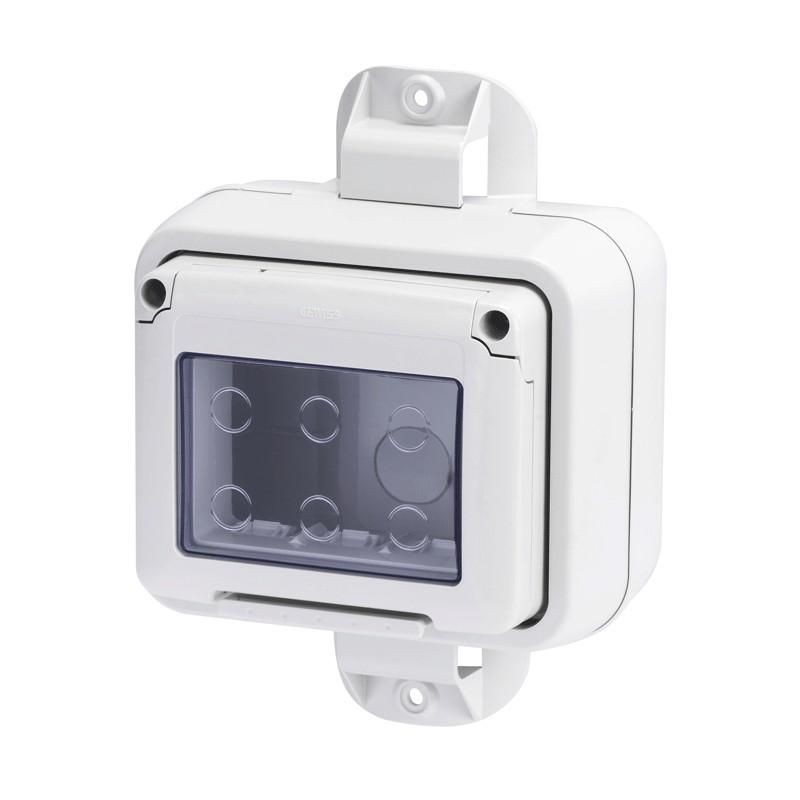 Contenitore per apparecchi System stagno 3 posti fissaggio abbraccio palo IP55 GEWISS GW27057 Contenitore per apparecchi System stagno 3 posti fissaggio abbraccio palo IP55 GEWISS GW27057