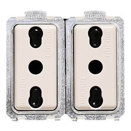 Magic doppia presa bipasso 2P+T 10/16A BTICINO 5180/2