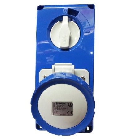 Presa interbloccata verticale 2P+T 32A IP67 GEWISS GW66315N