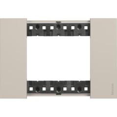 Placca Living Now 3 moduli colore sabbia BTICINO KA4803KM