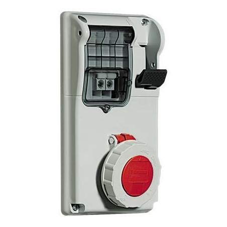 PRESA INTERBLOCCATA DA QUADRO CON FUSIBILI BTICINO 32A 3P+T 400V IP55 CBC332/53