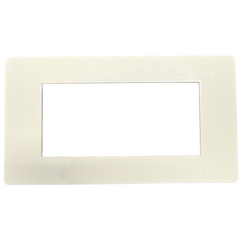 Placca Magic TT Resina 4 Posti BTICINO 504/4A/R Placca Magic TT Resina 4 Posti BTICINO 504/4A/R