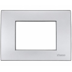 Placca 3 Moduli Quadra Livinglight Cromo Lucido BTICINO NT4803CR