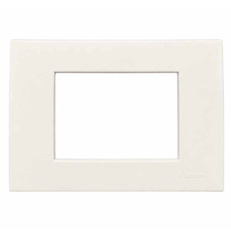 Placca 3 Moduli LivingLight Colore Bianco BTICINO N4803LB Placca 3 Moduli LivingLight Colore Bianco BTICINO N4803LB